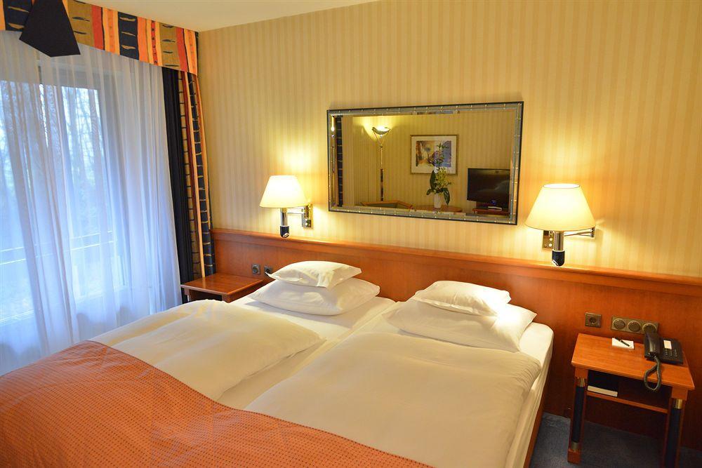 Schlosshotel Monrepos Ludwigsburg Ngoại thất bức ảnh